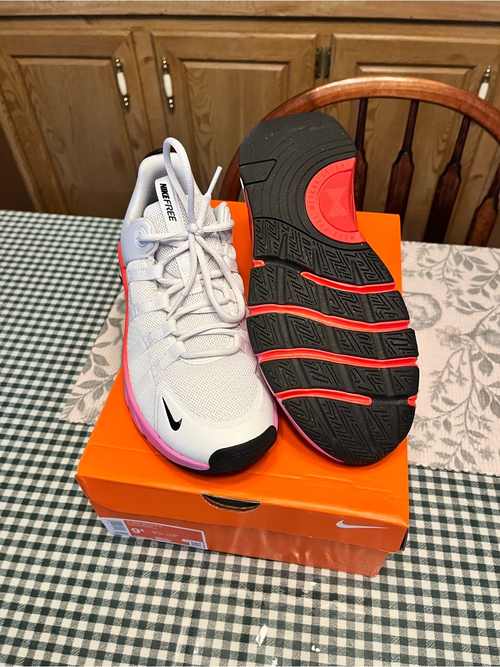 Nike Metcon 10 White & Pink Women's Training Shoes